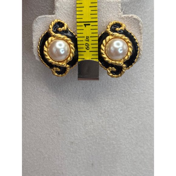 Anne Klein Vintage Gold Tone Black Enamel Faux Pearl Clip On Earrings Signed - Picture 4 of 6